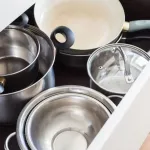 rangement-cuisine-3-astuces-rangement-destinees-a-vos-couvercles-de-casseroles