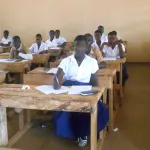 college-moderne-aka-aouele-d-aboisso-une-eleve-et-sa-professeure-se-bagarrent-les-enseignants-en-greve