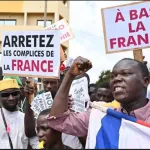 manifestations-antifrancaises-au-burkina-l-ambassade-de-france-reclame-la-rescousse-des-forces-de-securite-du-pays