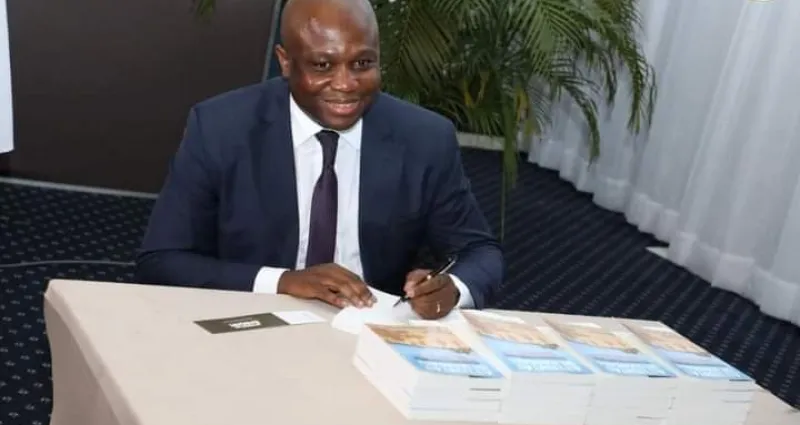 attentat-de-grand-bassam-l-ecrivain-dr-jean-jacques-konadje-immortalise-l-attaque-terroriste