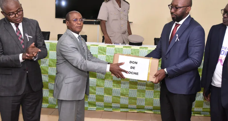 lutte-contre-le-cancer-l-unite-d-oncologie-du-chu-de-bouake-equipee-de-materiel-biomedical