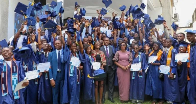 cote-d-ivoire-reactions-inedites-des-fonctionnaires-cent-milles-jeunes-vont-bientot-dire-adieux-au-chomage