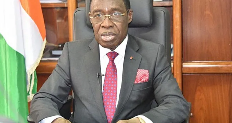 cote-d-ivoire-le-cesec-propose-un-encadrement-des-influenceurs-et-web-humoristes