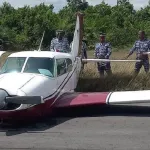san-pedro-un-aeronef-rate-son-atterrissage-suite-a-un-dysfonctionnement-de-son-train-d-atterrissage