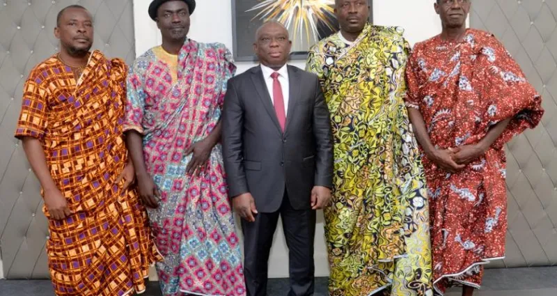 conflits-recurrents-dans-les-chefferies-atchans-le-ministre-kkb-met-le-chef-nandjui-djorogo-en-mission