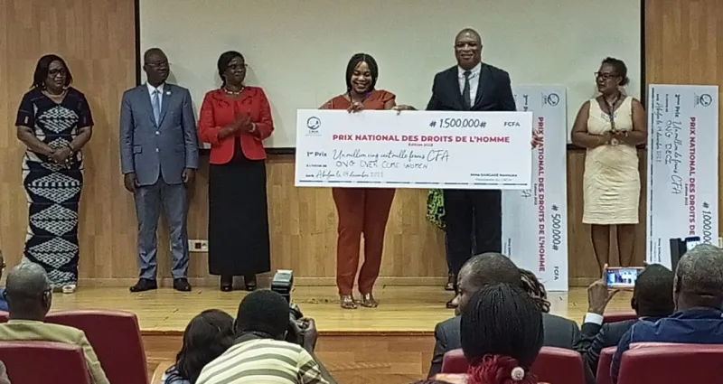 prix-national-des-droits-de-l-homme-edition-2022-l-ong-over-come-women-rafle-le-premier-prix