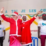 noel-solidaire-bii-offre-des-cadeaux-a-plus-de-2000-enfants-a-koumassi