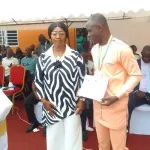 decoration-40-agents-d-un-college-distingues-a-cocody-pour-leur-fidelite