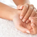 manucure-4-astuces-pour-avoir-de-jolis-ongles-naturels