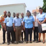 fppn-196-policiers-souscripteurs-de-l-efc-recoivent-un-cheque-de-282-707-472-francs-a-l-oree-de-leur-retraite