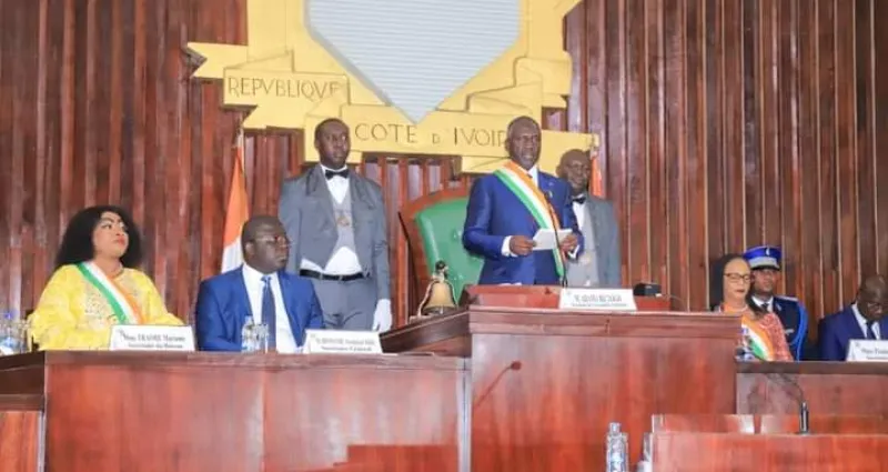 des-deputes-boudent-bictogo-un-homme-abat-l-amant-de-son-epouse-dans-son-salon-c-est-chaud-au-pdci