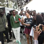 double-concerts-a-abidjan-l-artiste-dadju-accueilli-par-une-foule-en-effervescence-ce-dimanche