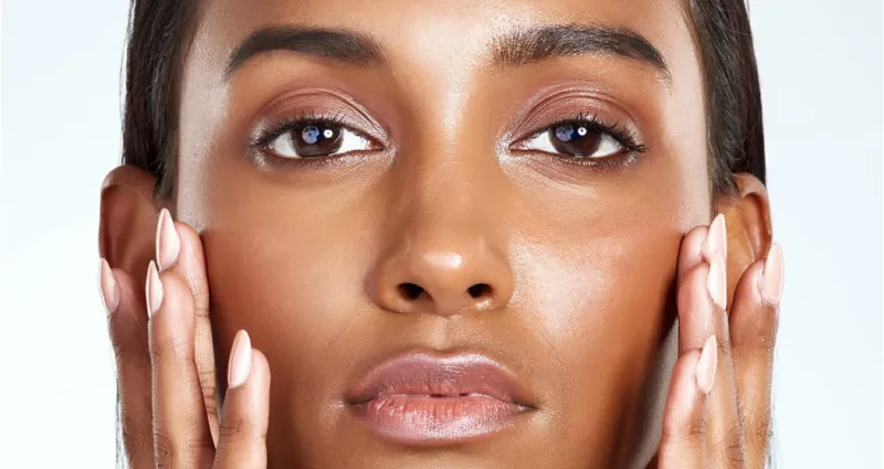 soins-du-visage-3-astuces-pour-en-finir-avec-la-peau-grasse