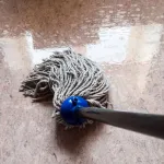 entretien-d-interieur-3-astuces-pour-nettoyer-et-faire-briller-le-lino-sans-traces