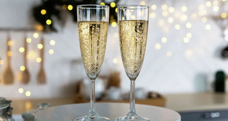 secret-de-sante-3-bienfaits-insoupconnes-du-champagne-pour-votre-sante