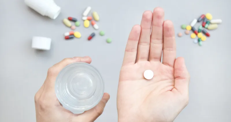 prise-de-medicaments-3-boissons-a-eviter-lors-de-la-prise-de-votre-medicament