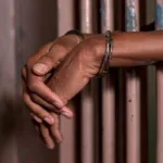 bouna-2-cambrioleurs-de-koutouba-condamnes-a-10-ans-de-prison-ferme-leur-complice-en-fuite