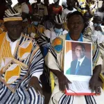 liberation-des-49-soldats-ivoiriens-les-chefs-traditionnels-de-duekoue-rendent-hommage-au-president-ouattara