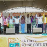 rhdp-cisse-bacongo-presente-n-dohi-raymond-et-les-nouveaux-adherents-aux-militants-de-koumassi