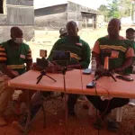 accusee-de-pollution-une-entreprise-d-extraction-miniere-se-defend-contre-un-collectif-des-11-villages