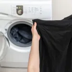 nettoyage-3-astuces-pour-raviver-le-noir-des-vetements-avec-des-ingredients-naturels-efficaces