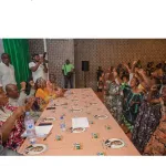 plateau-fabrice-sawegnon-cadeaute-300-femmes-avant-la-journee-internationale-des-droits-de-la-femme