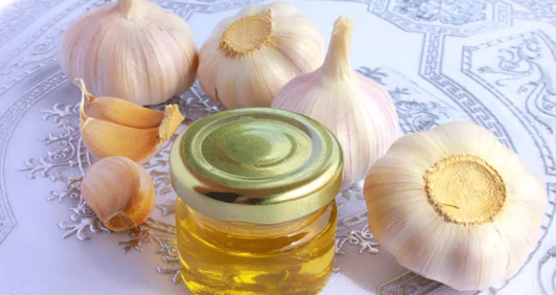ail-et-pousse-des-cheveux-3-recettes-pour-bien-l-utiliser