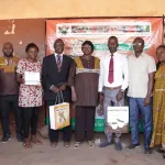 boundiali-le-conseil-du-cafe-cacao-fait-de-la-degustation-du-chocolat-de-cote-d-ivoire-dans-les-ecoles