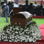 ghana-le-footballeur-christian-atsu-conduit-a-sa-derniere-demeure