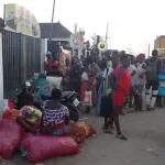 koumassi-plusieurs-habitants-d-adjahui-bloques-au-quai-du-mont-arafat-a-soweto