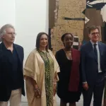vernissage-la-ministre-de-la-culture-francoise-remarck-visite-la-fondation-donwahi