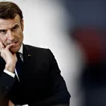 france-emmanuel-macron-appele-a-respecter-le-droit-de-manifester