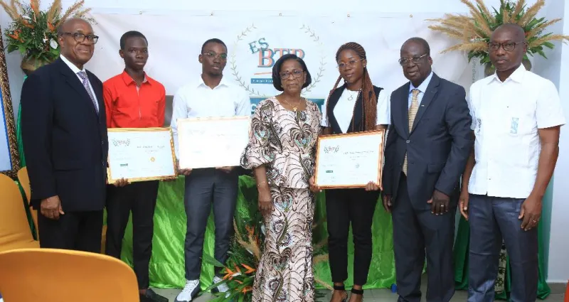 journee-de-l-excellence-les-meilleurs-etudiants-de-bts-et-post-bts-de-l-esbtp-primes