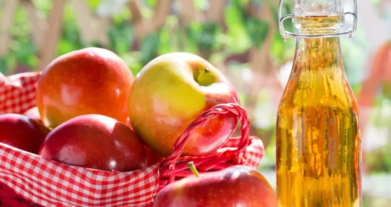 vinaigre-de-cidre-2-utilisations-contre-les-boutons