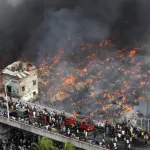 un-gigantesque-incendie-ravage-un-marche-aux-vetements-de-dacca-au-bangladesh