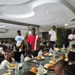 children-s-hope-international-cote-d-ivoire-offre-la-magie-de-paques-aux-enfants-de-l-orphelinat-de-sakassou