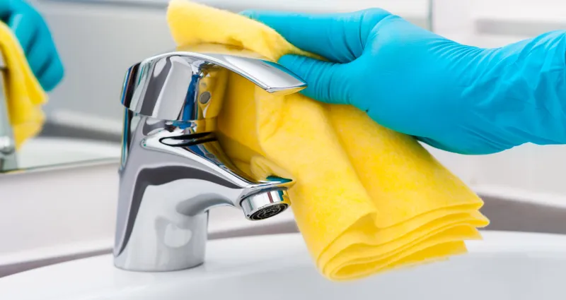 entretien-maison-3-produits-naturels-incontournables-pour-nettoyer-la-salle-de-bain