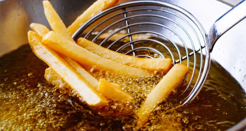 odeurs-de-friture-astuces-pour-les-eliminer-dans-la-maison