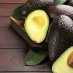 peau-de-l-avocat-3-utilisations-geniales-a-connaitre-absolument