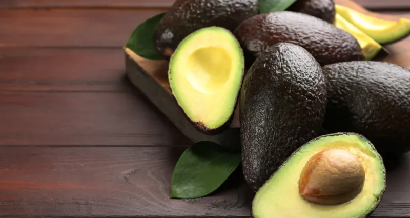 peau-de-l-avocat-3-utilisations-geniales-a-connaitre-absolument