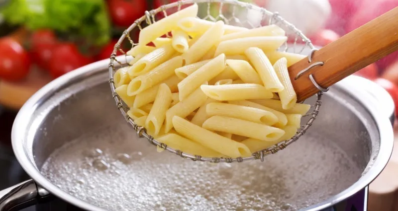 la-cuisson-passive-astuces-pour-cuire-les-pates-sans-gaz