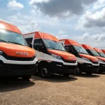 transport-25-minibus-estampilles-l-abidjanais-mis-en-circulation-a-yopougon-et-abobo-ce-lundi-1er-mai-2023