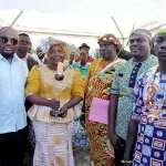 port-bouet-la-cheffe-de-mafible-2-intronisee-dr-emmou-invite-a-la-solidarite-autour-de-nanan-aboua-reine