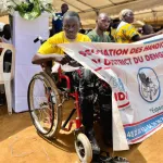 une-maison-de-telephonie-mobile-offre-100-fauteuils-roulants-et-emploie-30-personnes-vivant-avec-un-handicap