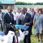 covid-19-l-unicef-et-ses-partenaires-offrent-1000-motos-et-des-refrigerateurs-solaires