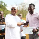 cote-d-ivoire-des-attestations-de-fin-de-formation-et-des-cheques-remis-a-552-jeunes-de-korhogo-et-sinematiali