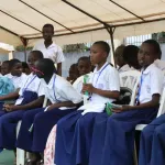 gestion-de-l-hygiene-menstruelle-le-ministre-bouake-fofana-va-echanger-avec-les-eleves-de-tiassale