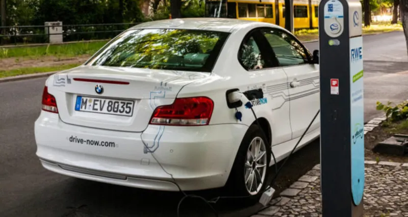 comment-l-europe-a-t-elle-reussi-a-deverrouiller-le-systeme-sociotechnique-de-l-automobile-et-enclencher-l-ere-du-petrole