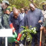 cote-d-ivoire-le-ministre-tchagba-laurent-lance-un-projet-de-reboisement-a-linguekoro