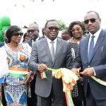bingerville-le-ministre-danho-paulin-a-rouvert-la-piscine-dominique-ouattara